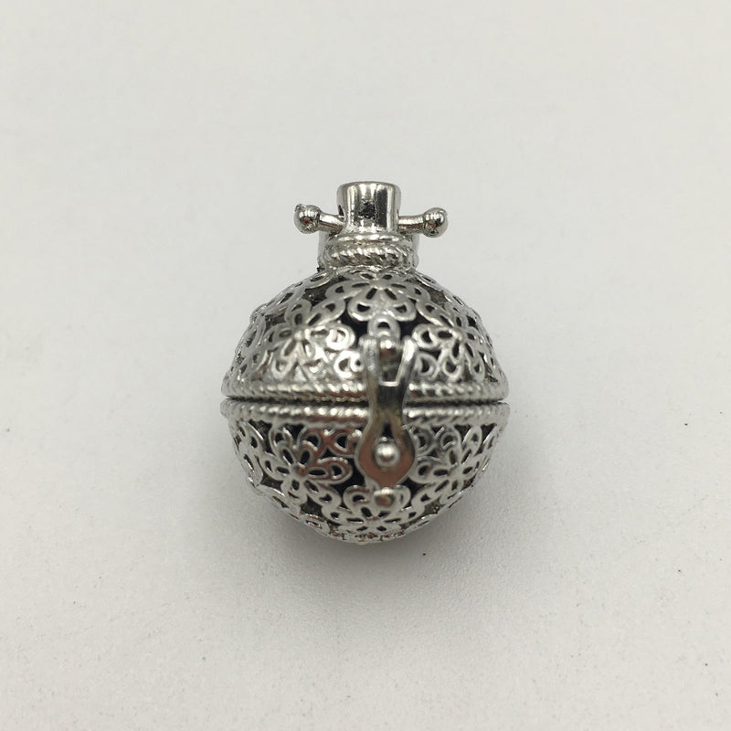 Silver Metal Oil Diffuser Pendant Flower Round Size 21mm Sold Per Piece