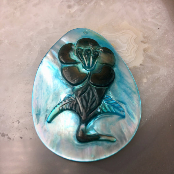 mop shell hand carve flower pendant teardrop shape